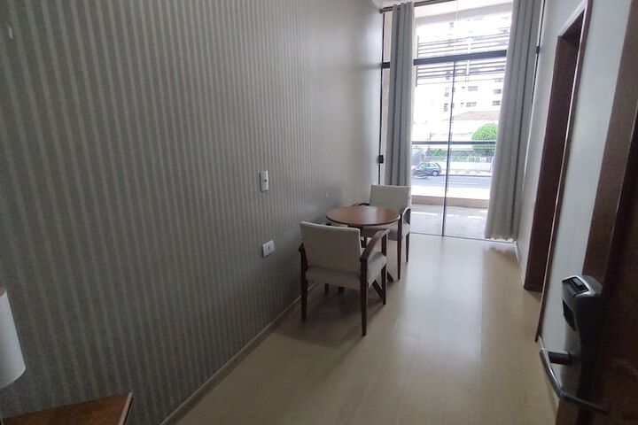Room 21 of 33