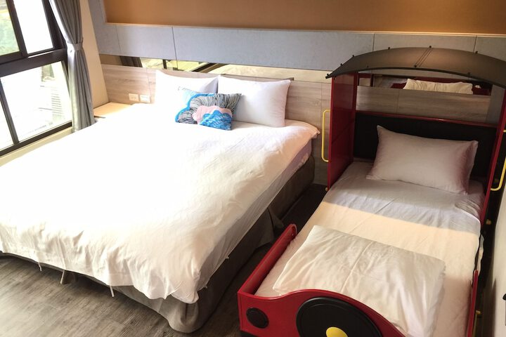 Room 5 of 55