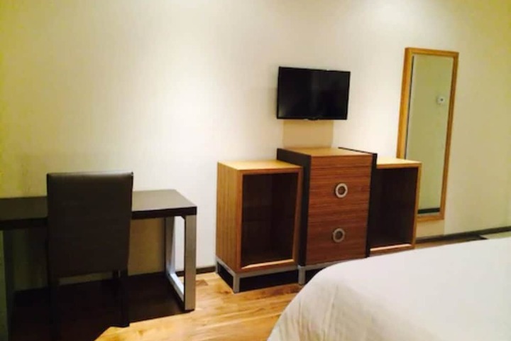 Room amenity