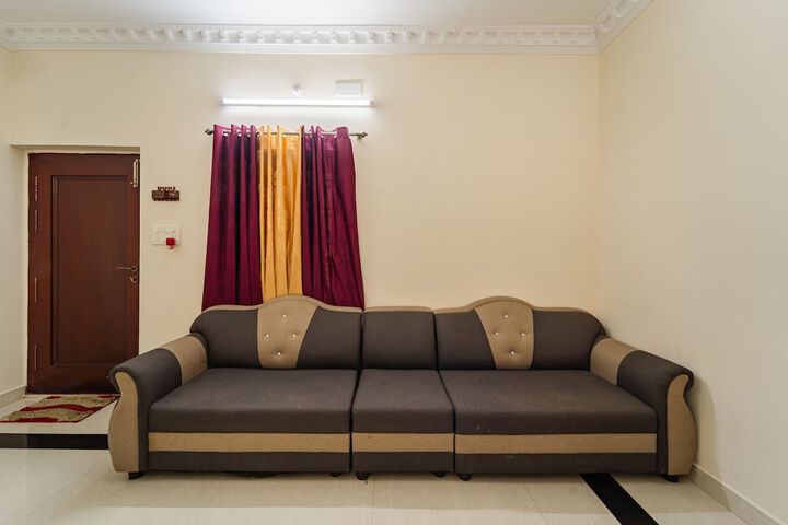 Hotel Interior 7 of 56
