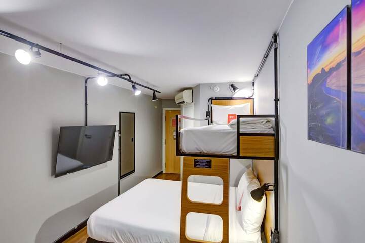 Room 73 of 110