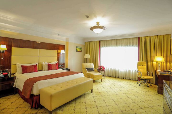 Room 35 of 93
