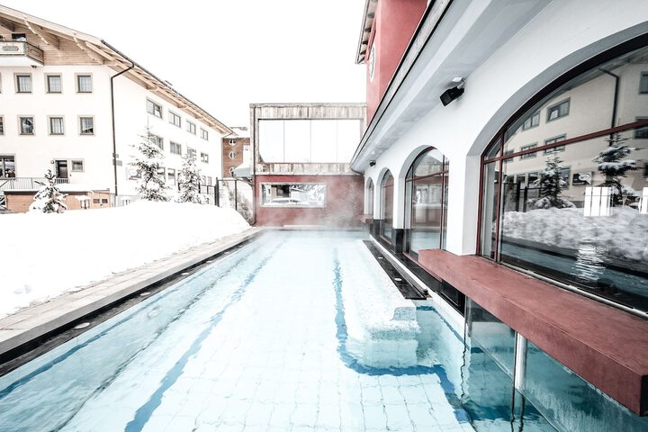Pool 34 of 51