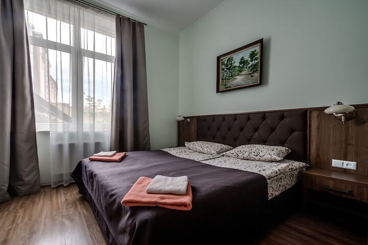 Room 5 of 25