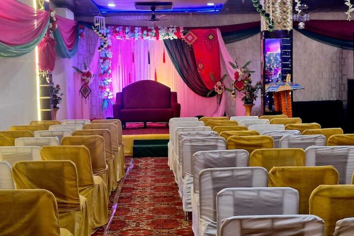 Ballroom/Hall 20 of 31