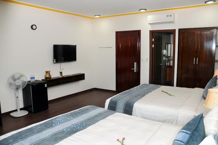 Room 8 of 21