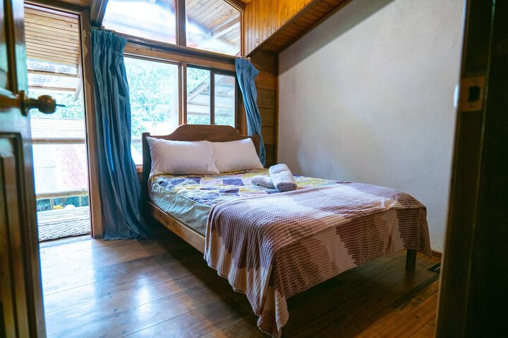 Room 4 of 23