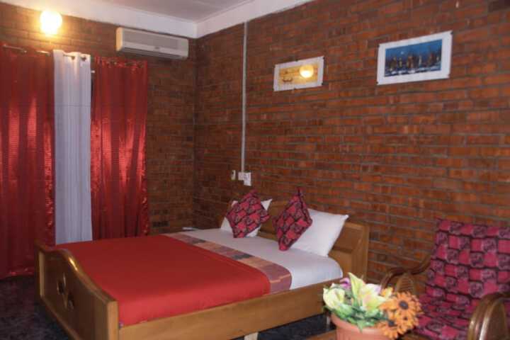 Room 4 of 22