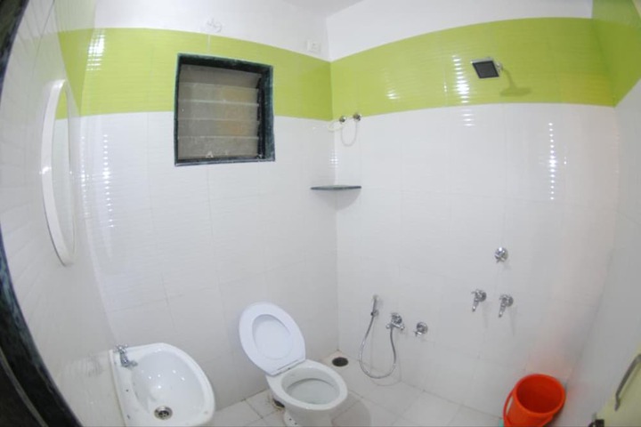 Room 44 of 64