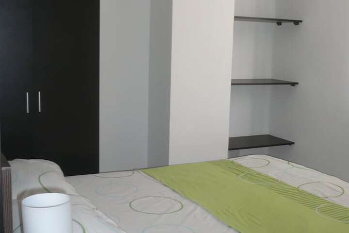 Room 5 of 70
