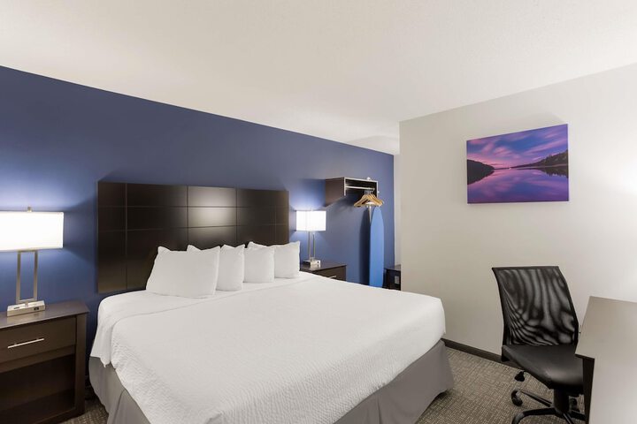 Room 7 of 25