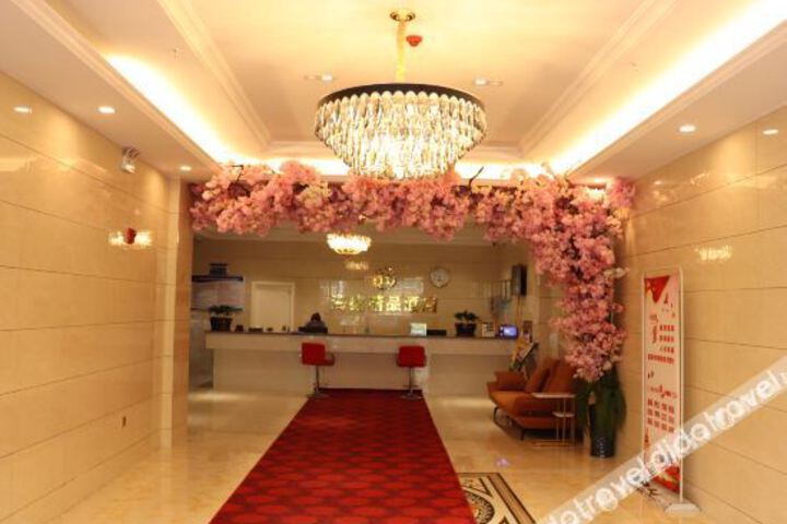 Hotel Interior 7 of 20