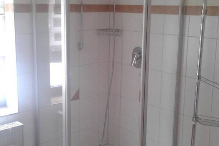 Room 42 of 120