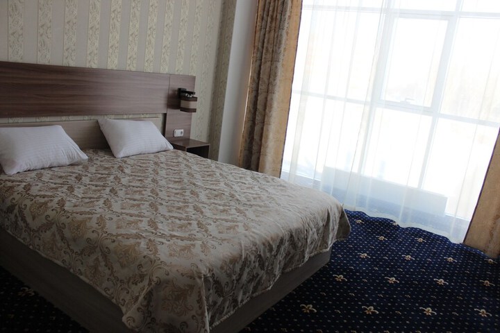 Room 9 of 21