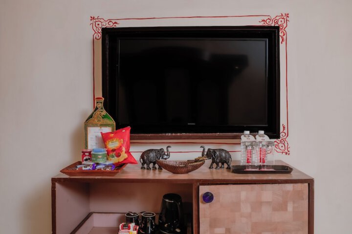 Room 18 of 90