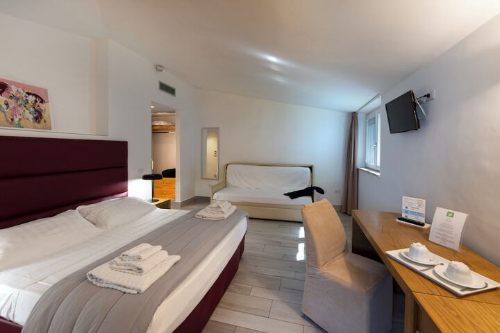 Room 14 of 88
