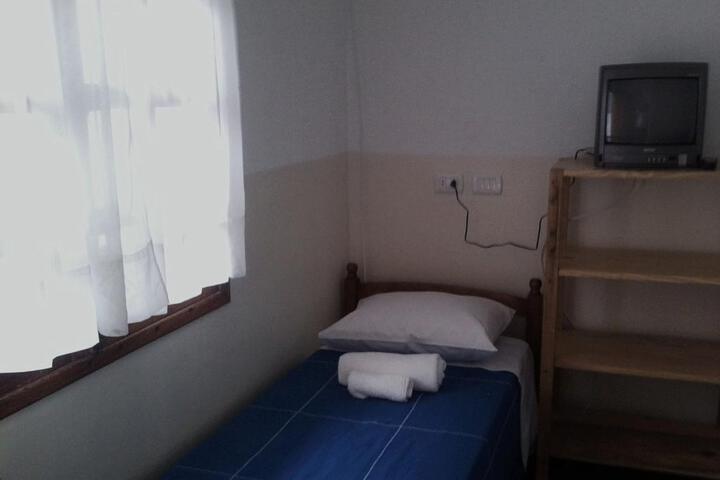 Room 29 of 34