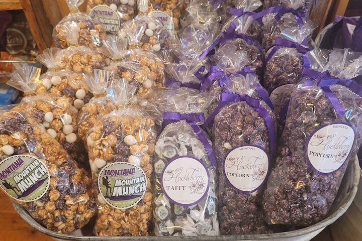 Gift Shop 102 of 147