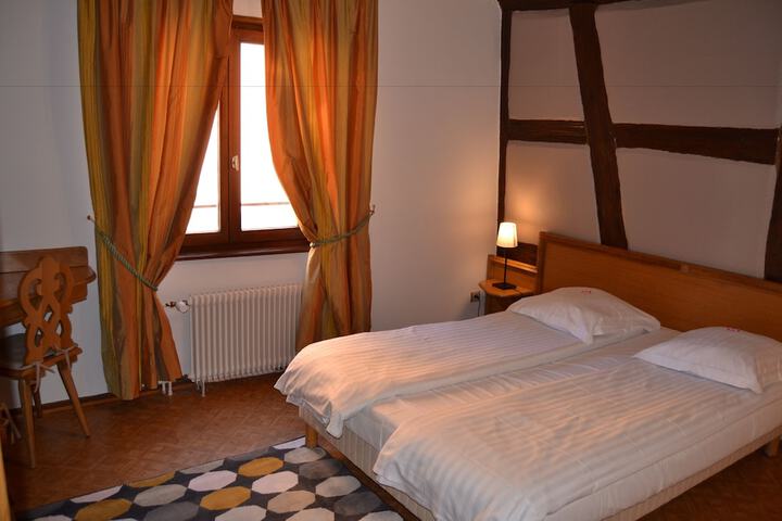Room 15 of 96
