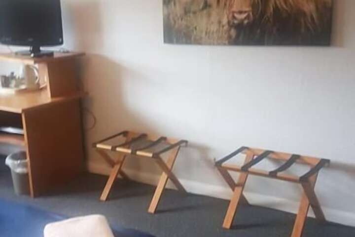 Room 6 of 23