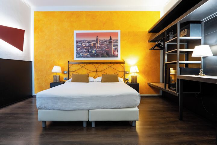 Room 25 of 78