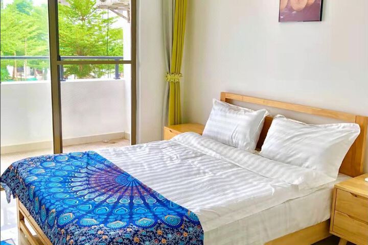 Ledong Zhongyun Homestay