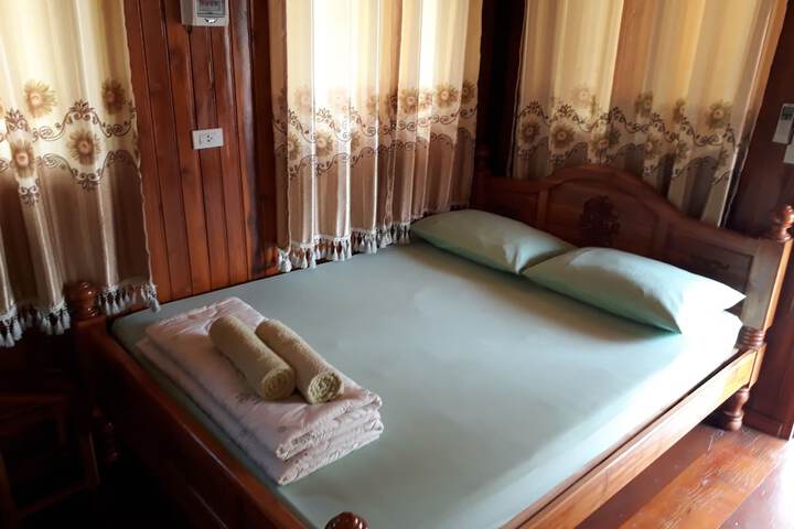 Room 12 of 49