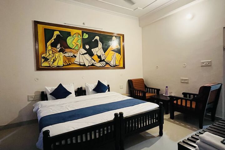 Room 6 of 26