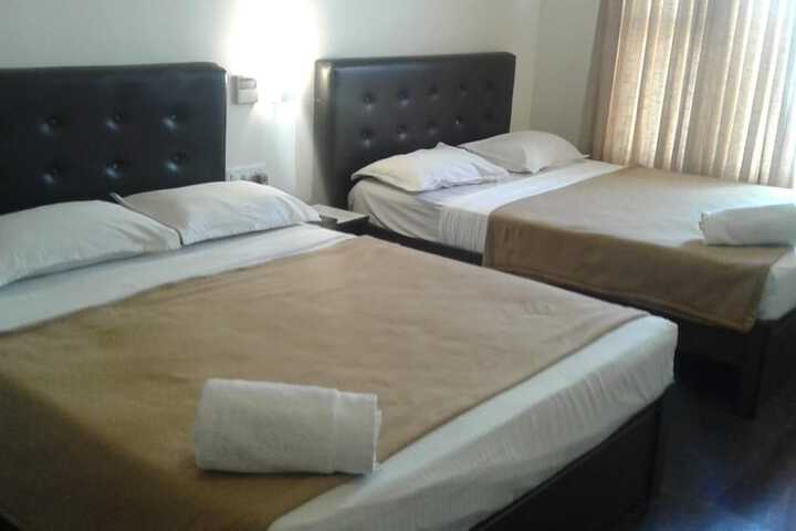 Room 11 of 38