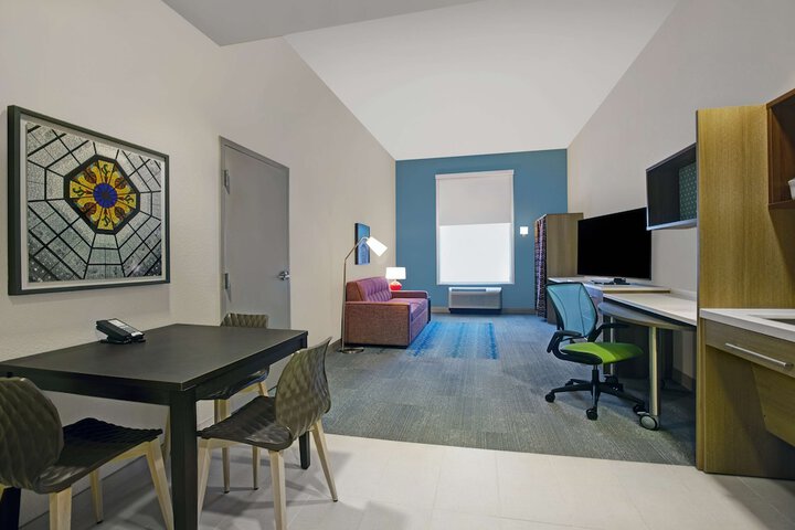 2 Queen Hearing Accessible Studio Suite (8 of 17)