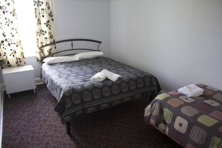 Room 5 of 29