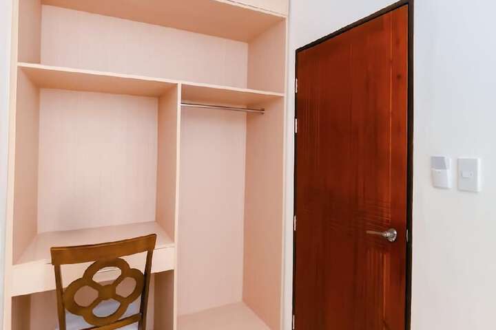 Room 36 of 62