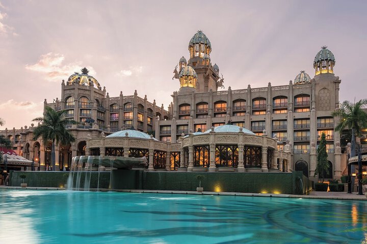 Pools & Facilities