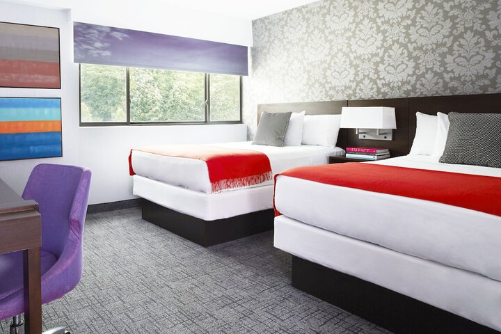 Standard Room, King or Two Doubles (10 of 11)