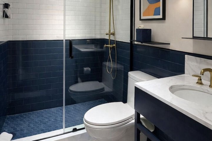 Room 5 of 6