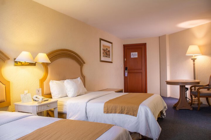 Room 26 of 124