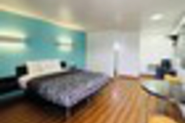 Room 17 of 69