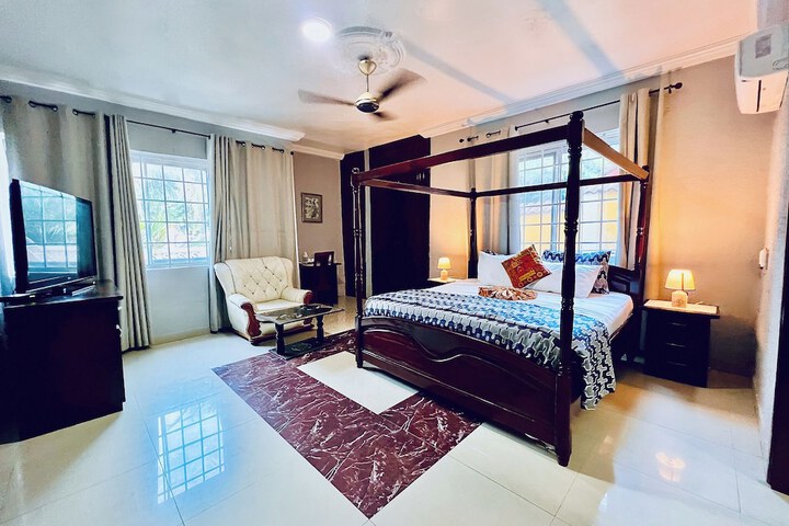 Room 16 of 114