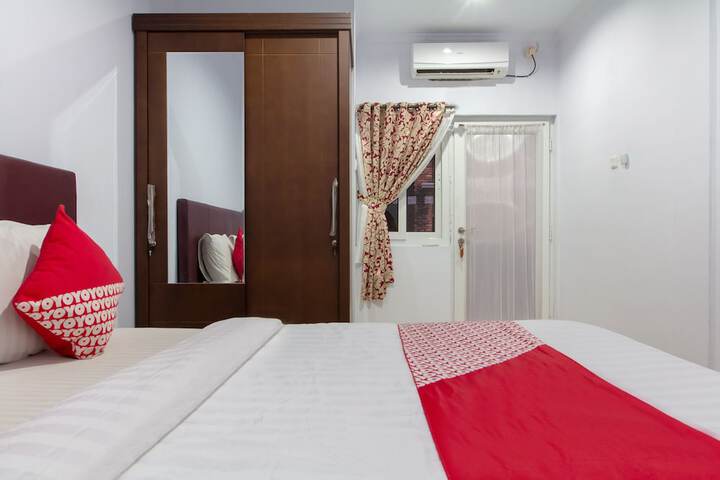 Room 17 of 44