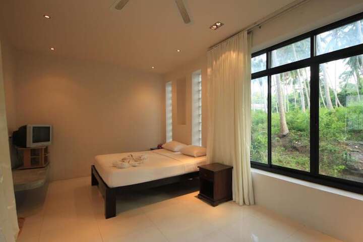 Room 17 of 61