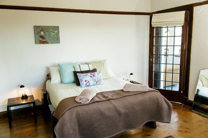 Room 6 of 38