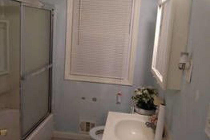 Room 2 of 17