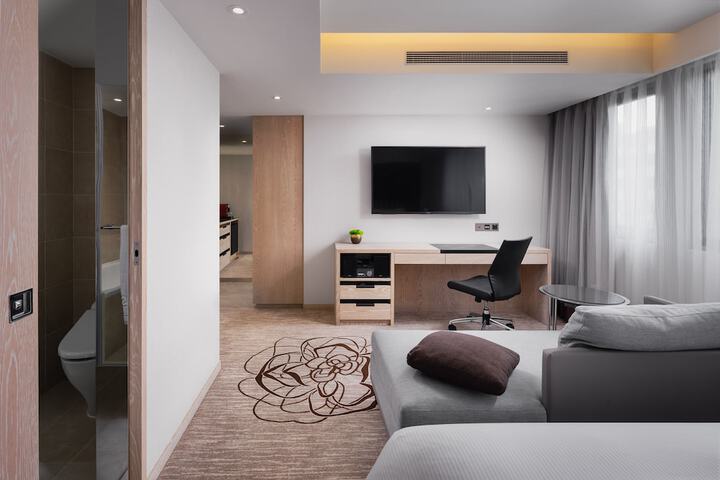 Room 25 of 86