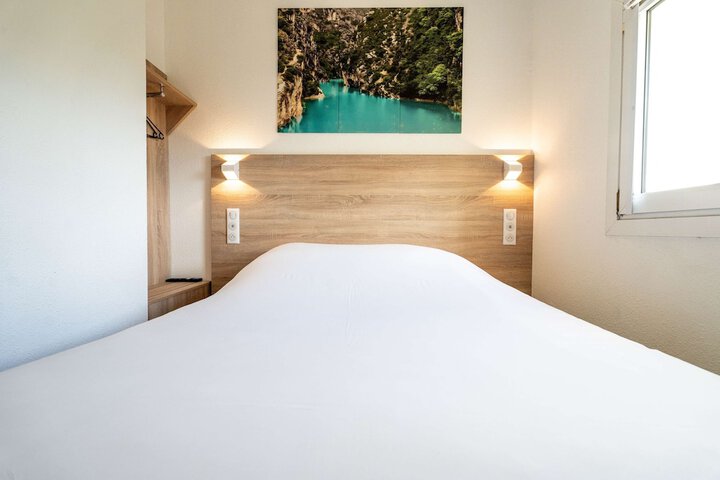 Room 14 of 31