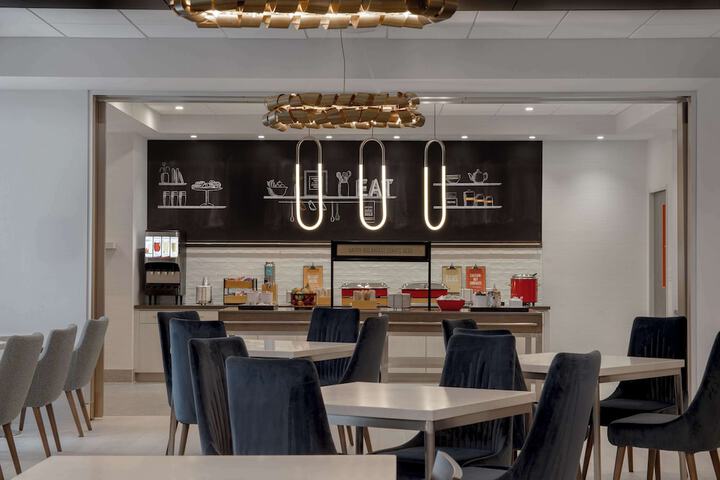 Breakfast area