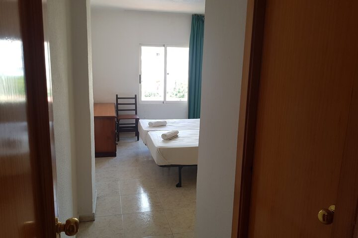 Room 5 of 49