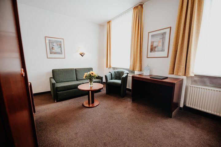 Room 19 of 73