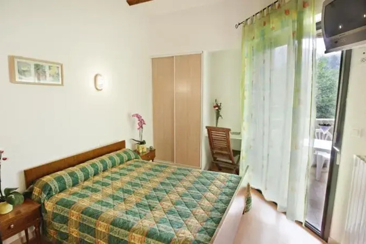 HOTEL LA RIVIERE