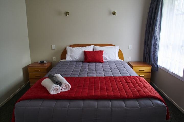 Room 3 of 42