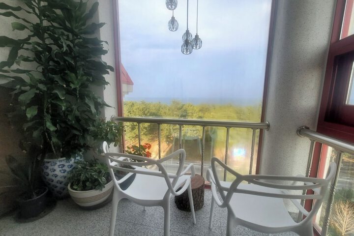 Room 14 of 21